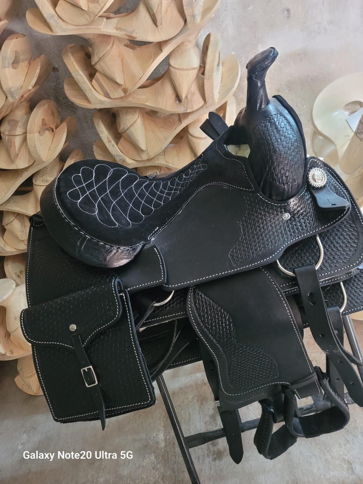 Montura Texana de Paseo con Cantinas